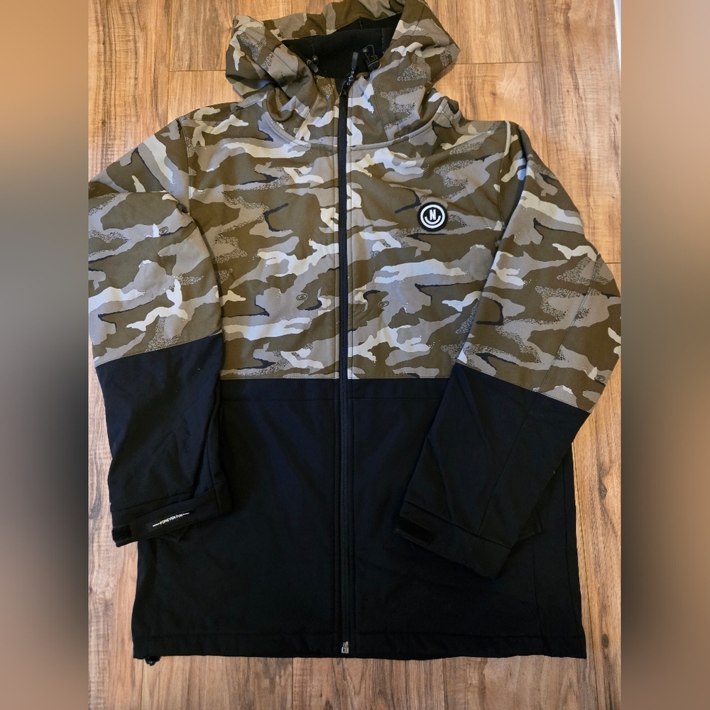 Neff Men's Softshell Camouflage & Black Zip Front Hooded Snow Jacket Size L
